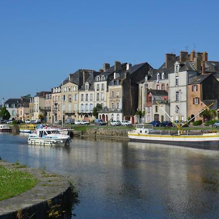 Spacieux T3 Lumineux Dans Quartier Historique Avec Wifi 雷东 外观 照片