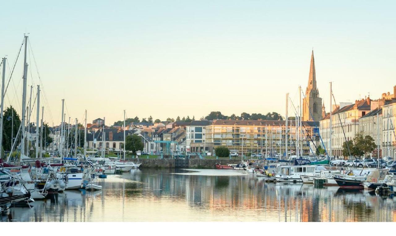 Spacieux T3 Lumineux Dans Quartier Historique Avec Wifi 雷东 外观 照片